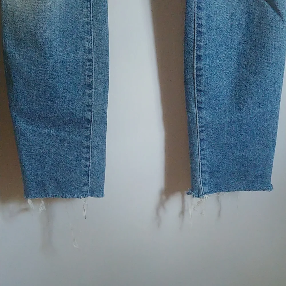 Mother High Rise Looker Ankle Fray - Picture 6 of 9